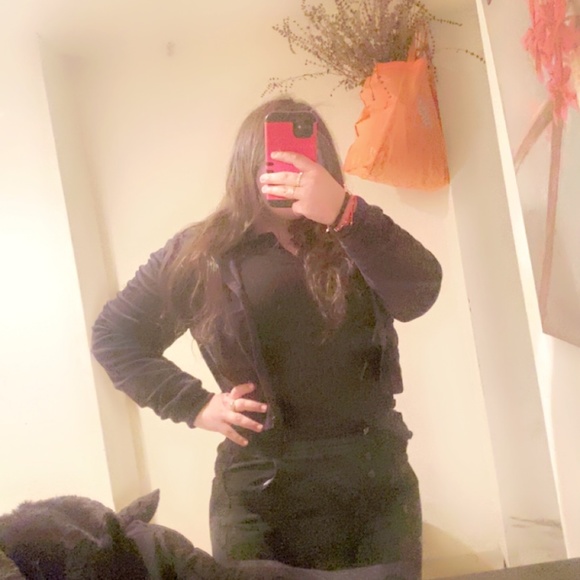 Sets - Picture 2 of 3